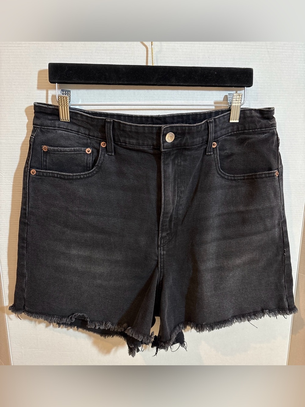 American Eagle Highest Rise 90's Boyfriend Shorts Black Wash Women's Size 14